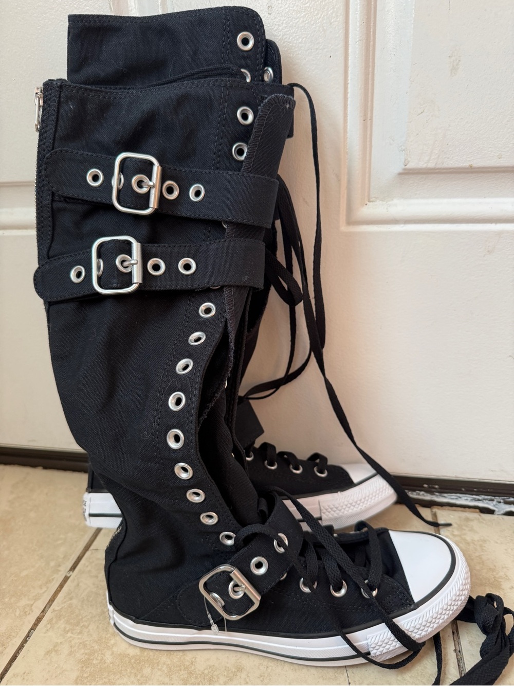 Converse Chuck Taylor All Star XX-Hi Buckles